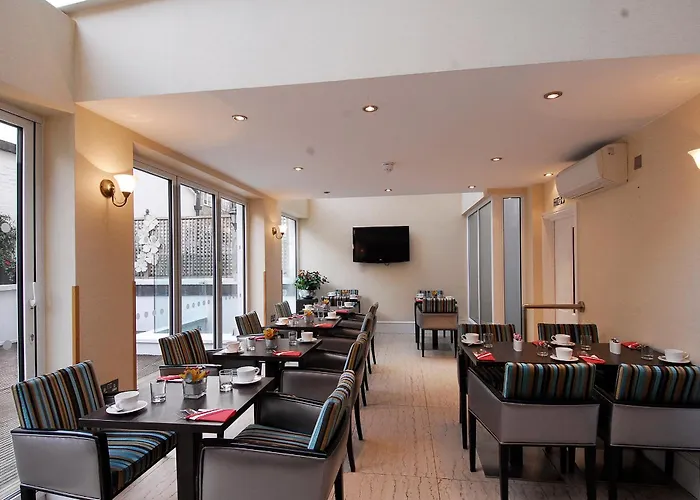 Astors BelgraviaBed and Breakfast